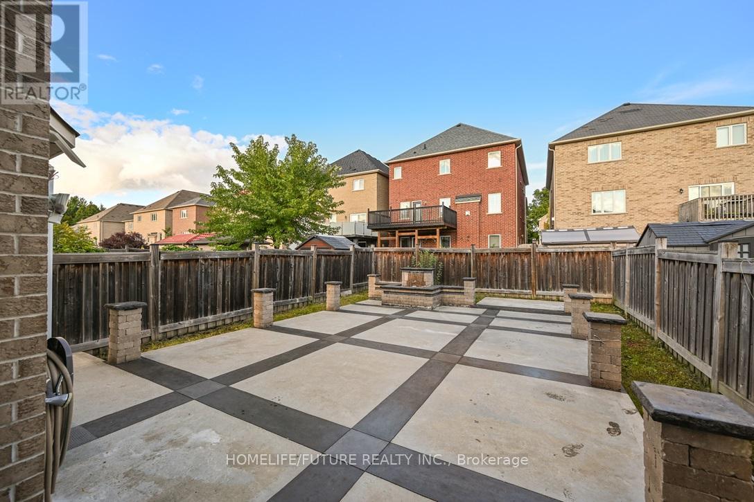 39 Naylor Drive, Bradford West Gwillimbury (Bradford), Ontario  L3Z 0K1 - Photo 25 - N12385704