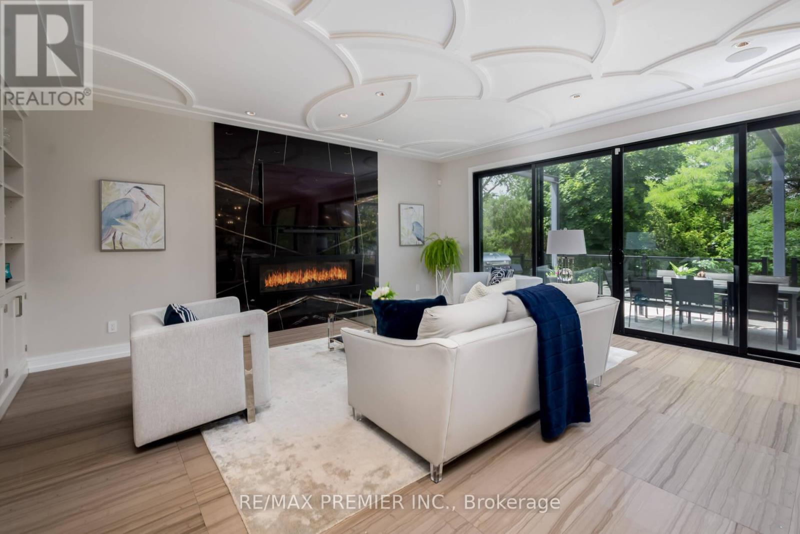 32 Sevilla Boulevard, Vaughan (Kleinburg), Ontario  L0J 1C0 - Photo 10 - N12385729