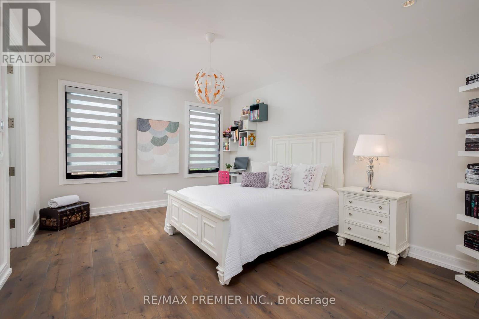 32 Sevilla Boulevard, Vaughan (Kleinburg), Ontario  L0J 1C0 - Photo 28 - N12385729