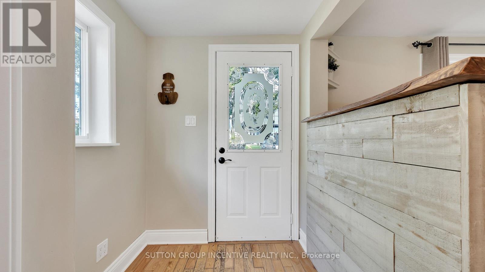 844 Trivetts Road, Georgina (Historic Lakeshore Communities), Ontario  L4P 3E9 - Photo 8 - N12385730