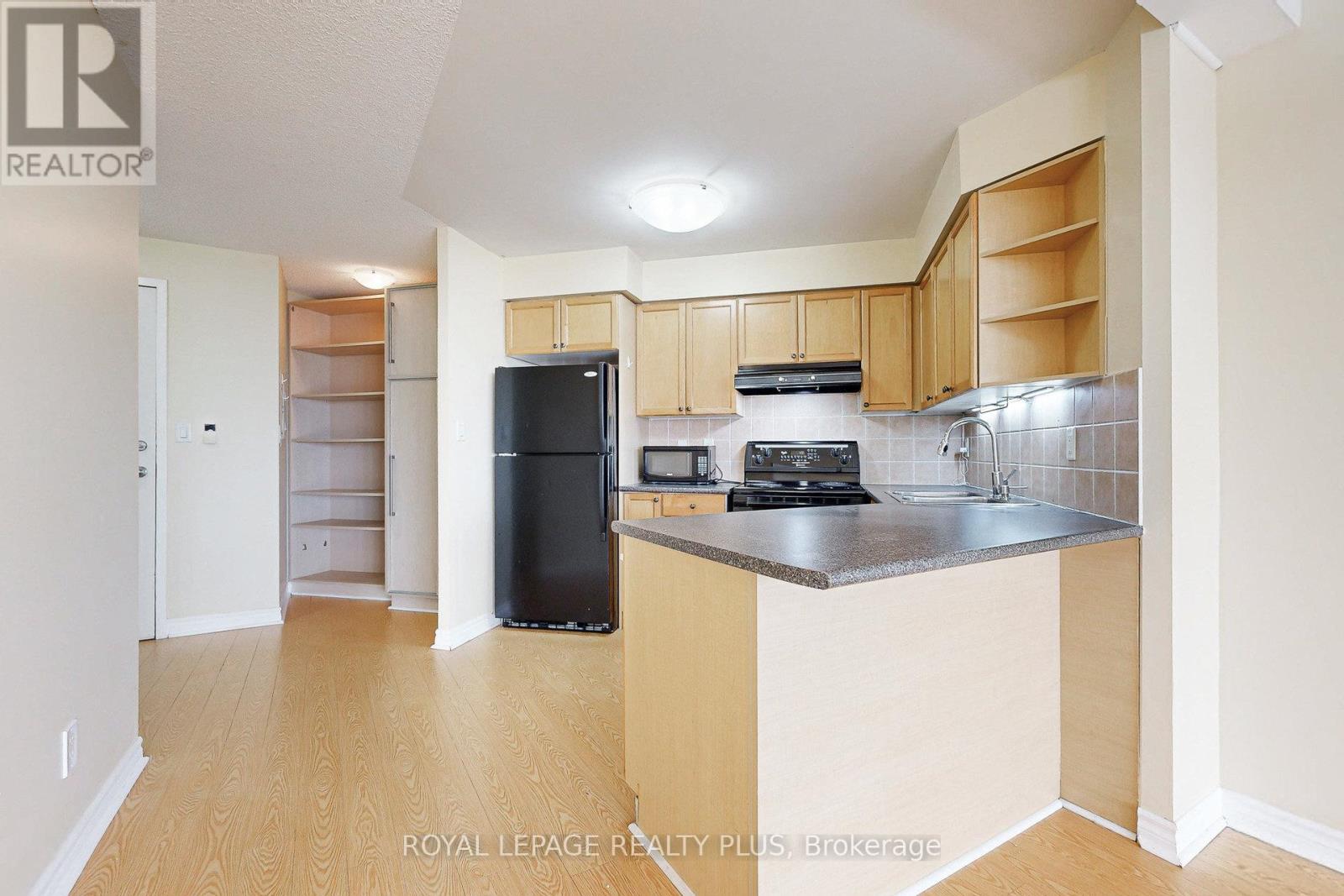 1611 - 3880 Duke Of York Boulevard, Mississauga, Ontario  L5B 4M7 - Photo 21 - W12385699
