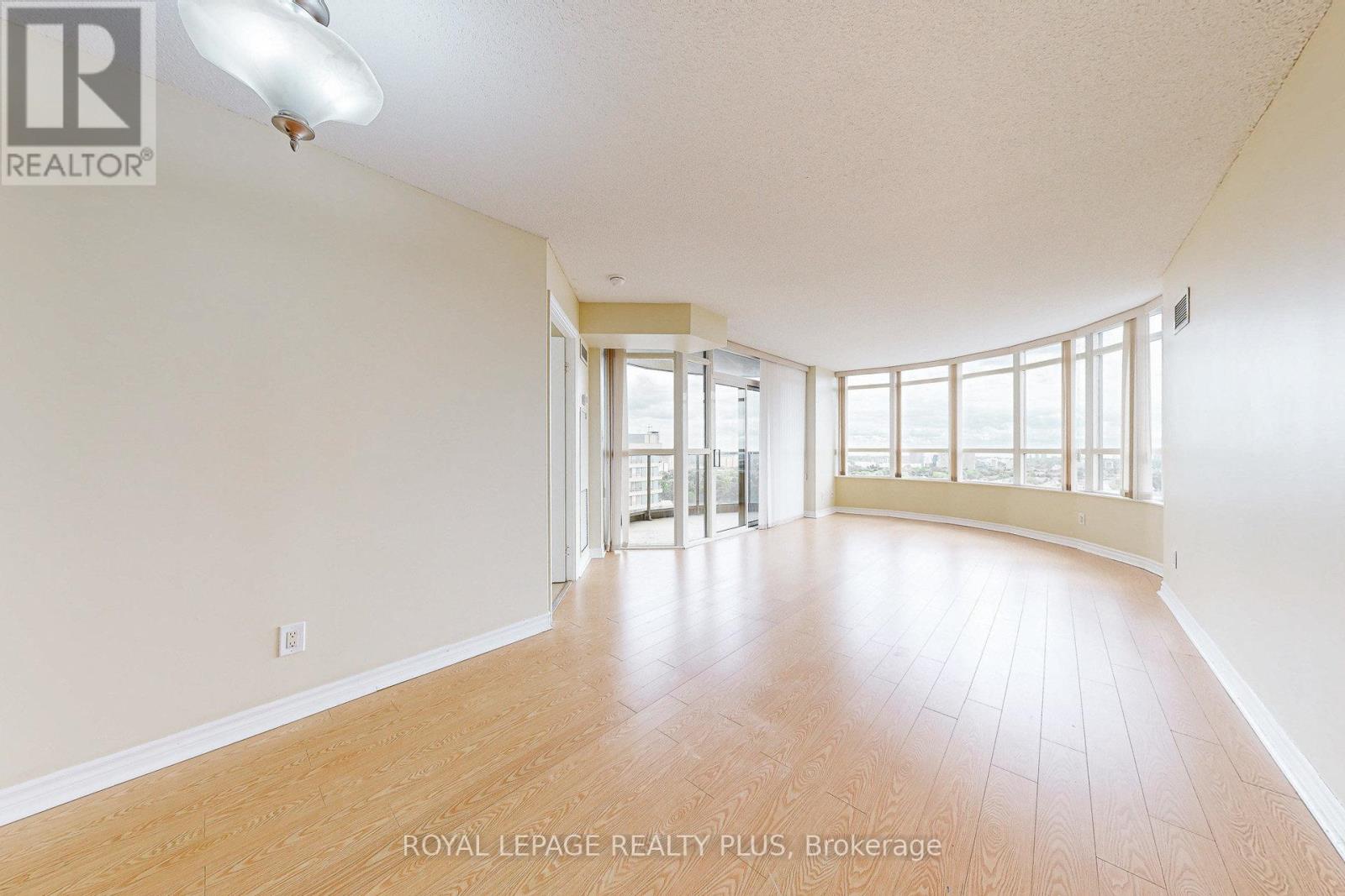 1611 - 3880 Duke Of York Boulevard, Mississauga, Ontario  L5B 4M7 - Photo 22 - W12385699