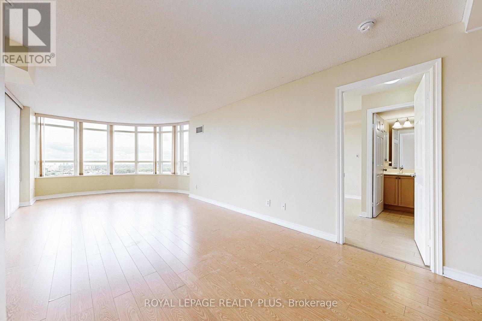 1611 - 3880 Duke Of York Boulevard, Mississauga, Ontario  L5B 4M7 - Photo 23 - W12385699