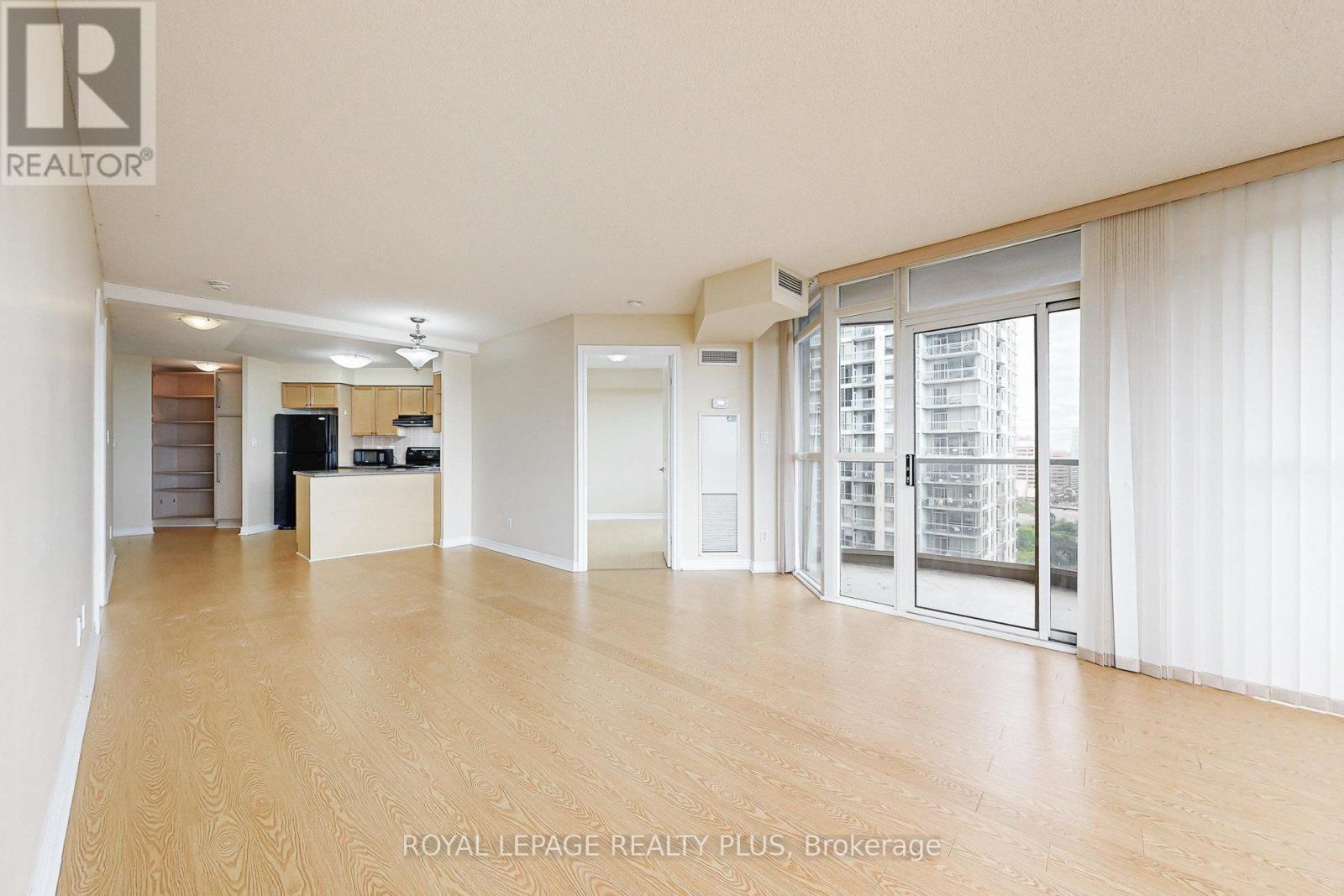 1611 - 3880 Duke Of York Boulevard, Mississauga, Ontario  L5B 4M7 - Photo 27 - W12385699