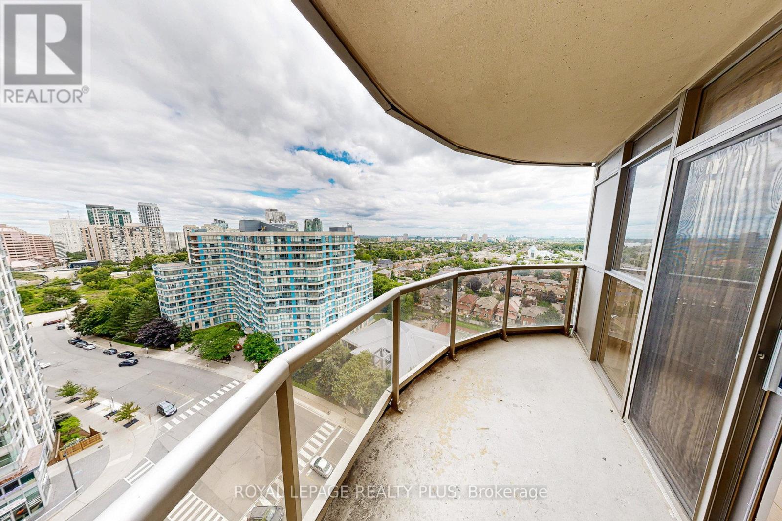 1611 - 3880 Duke Of York Boulevard, Mississauga, Ontario  L5B 4M7 - Photo 39 - W12385699