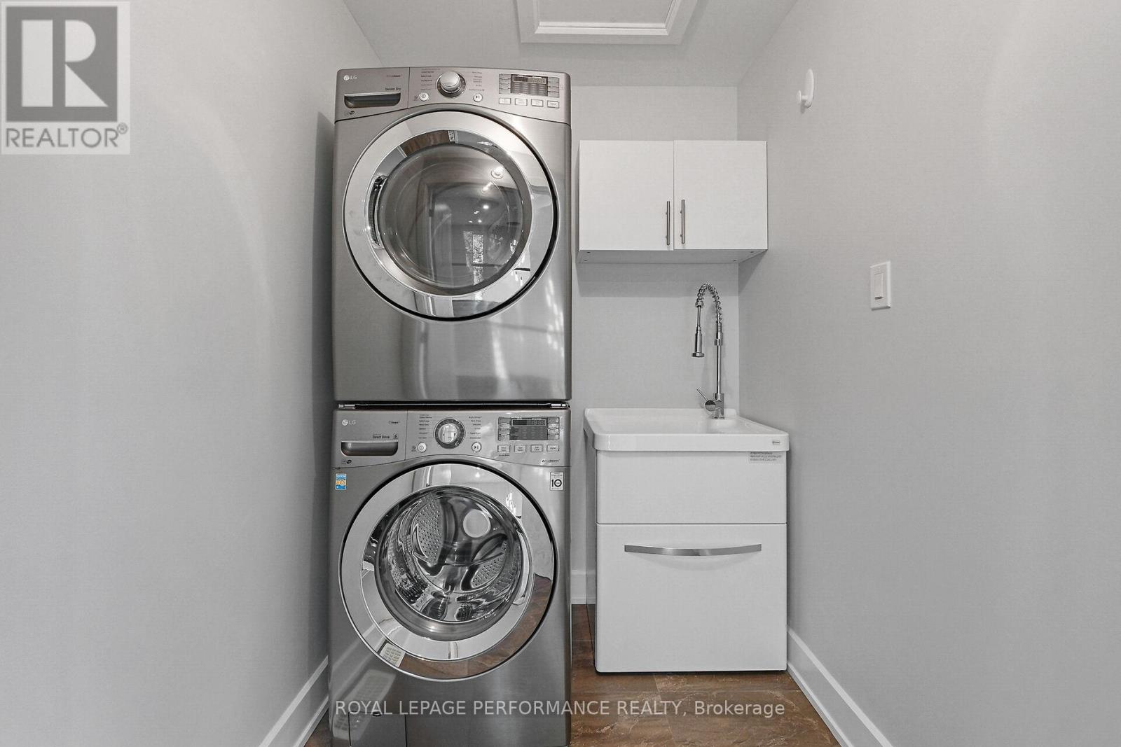 38 Sunnymede Avenue, Ottawa, Ontario  K1Y 2L3 - Photo 17 - X12385768