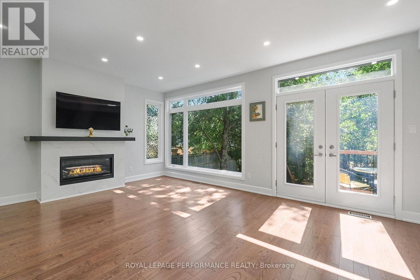38 Sunnymede Avenue, Ottawa, Ontario  K1Y 2L3 - Photo 6 - X12385768