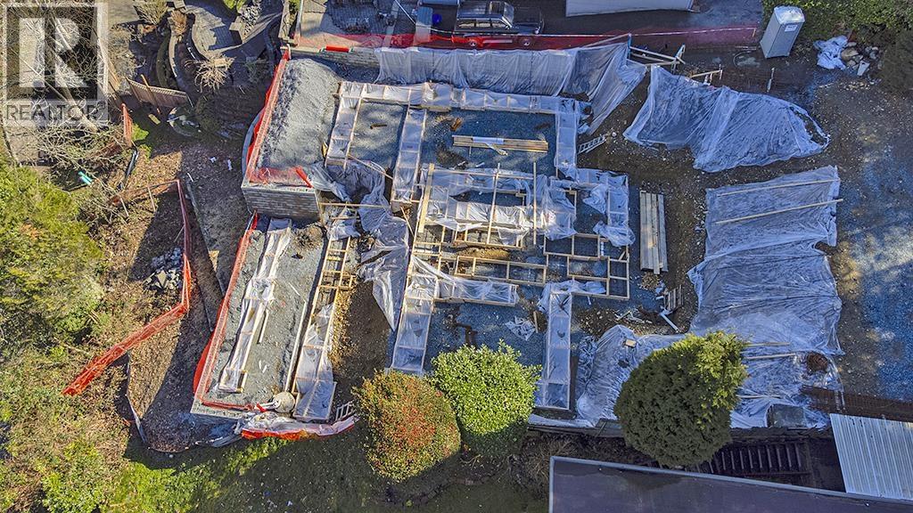 5645 Highfield Drive, Burnaby, British Columbia  V5B 1E4 - Photo 6 - R3044417