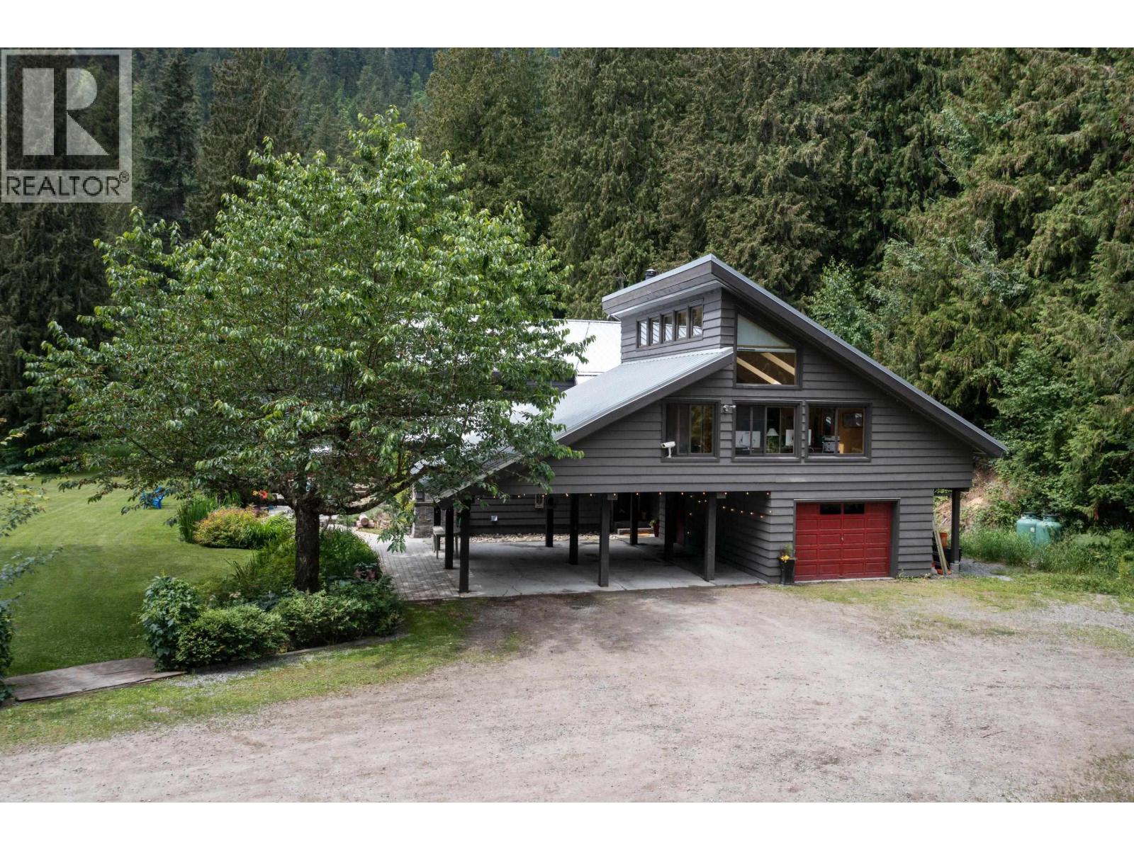 7650 Ryan Creek Road, Pemberton, British Columbia  V0N 2L2 - Photo 3 - R3044438