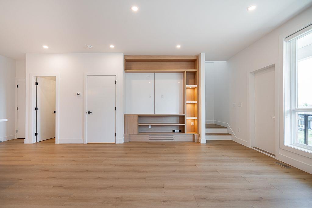 Property at 101 16697 16 AVENUE image 5