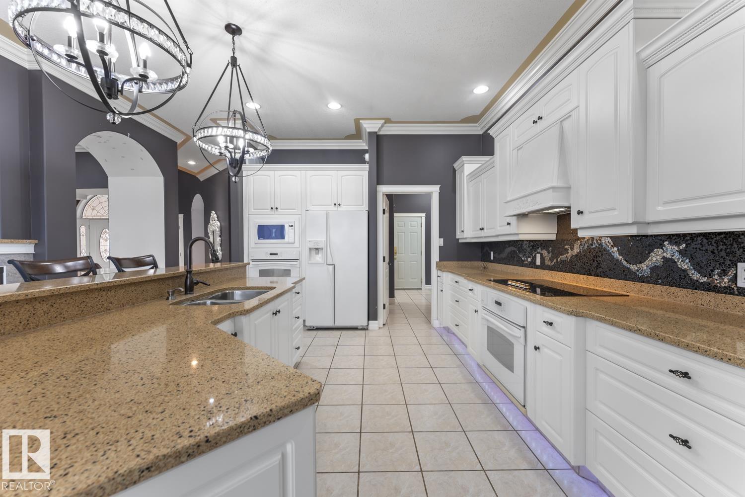 3006 Wayne Wy, Cold Lake, Alberta  T9M 1P8 - Photo 11 - E4456491