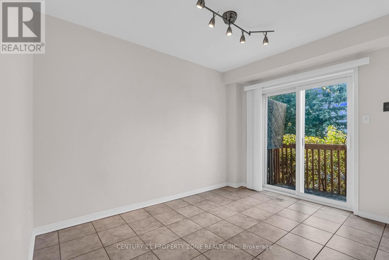 63 Kelso Crescent, Vaughan, Ontario  L6A 2C8 - Photo 16 - N12385083