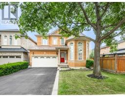 11 AVOCET DRIVE