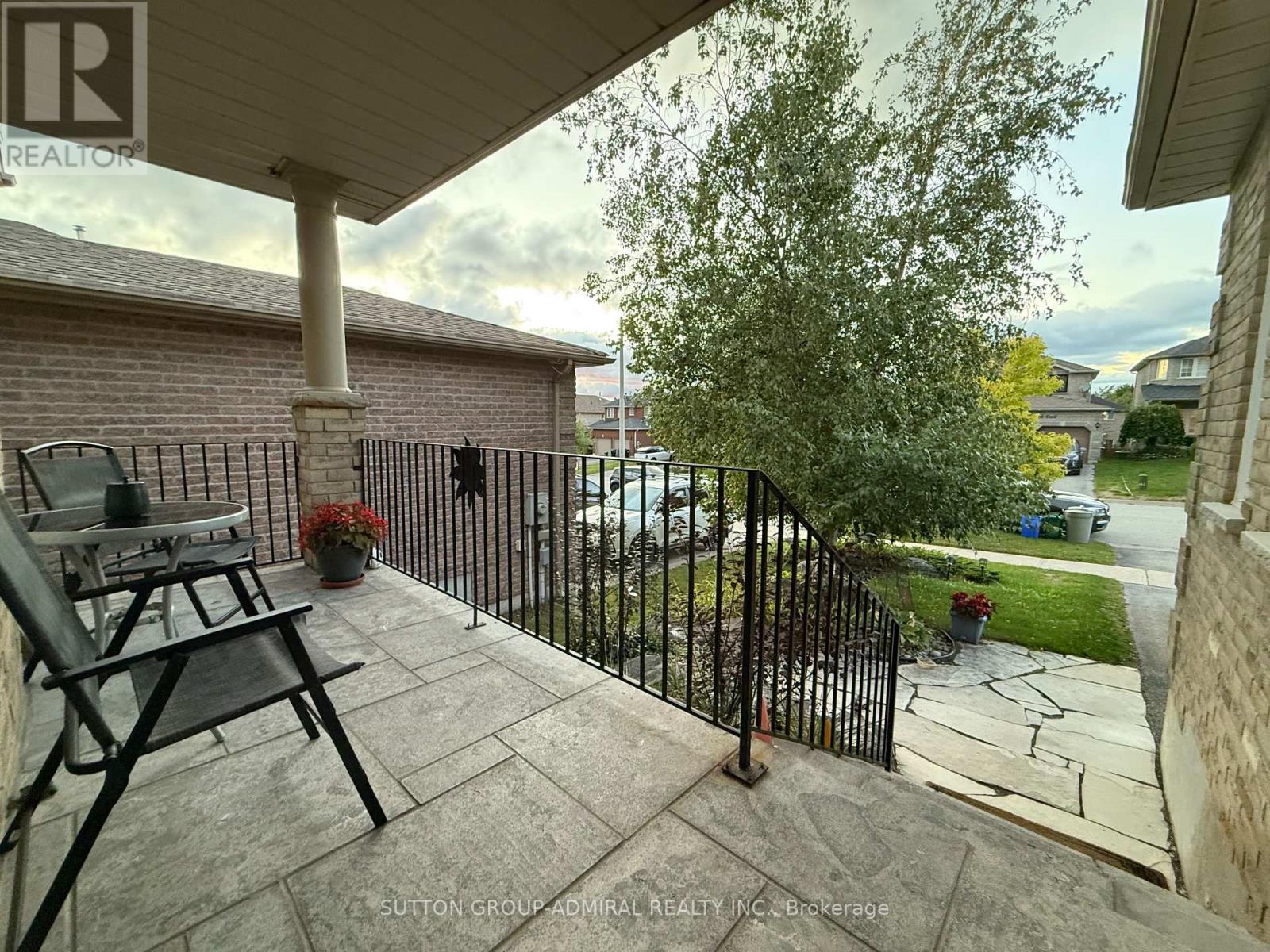 21 Black Ash Trail S, Barrie (Ardagh), Ontario  L4N 3K2 - Photo 7 - S12385738