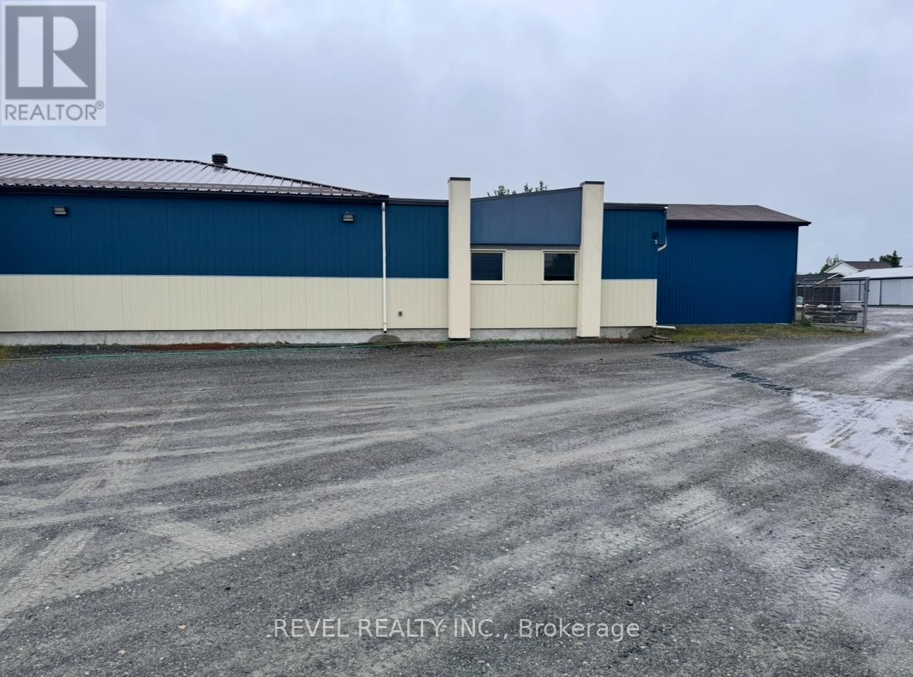 21 Fifth Street, Cochrane, Ontario  P0L 1C0 - Photo 2 - T12385346