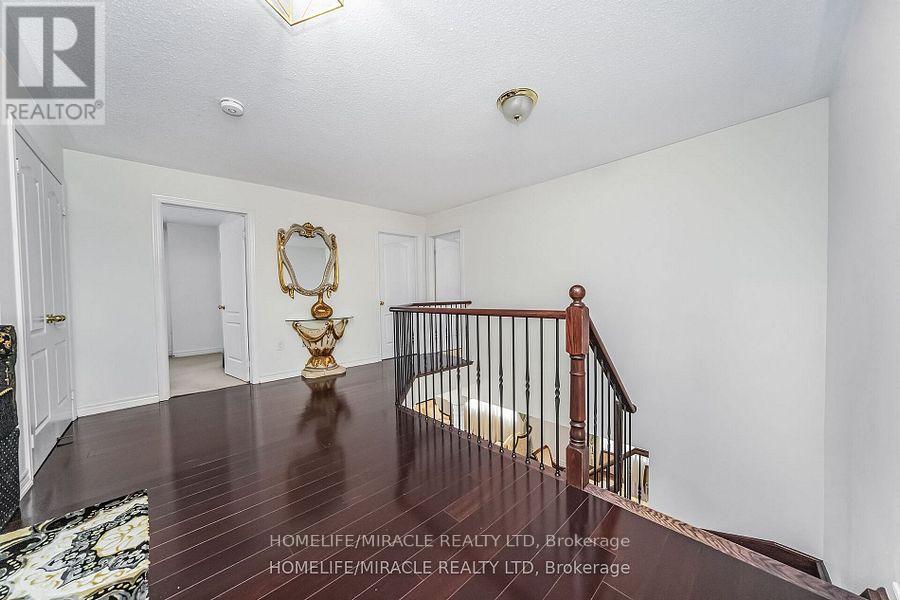 6 Currant Road, Brampton, Ontario  L6P 3G1 - Photo 16 - W12385734