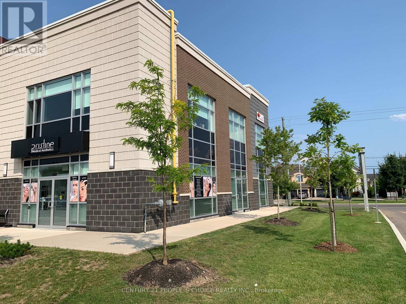 108 - 3495 Rebecca Street, Oakville (Qe Queen Elizabeth), Ontario  L6L 6X9 - Photo 2 - W12385760