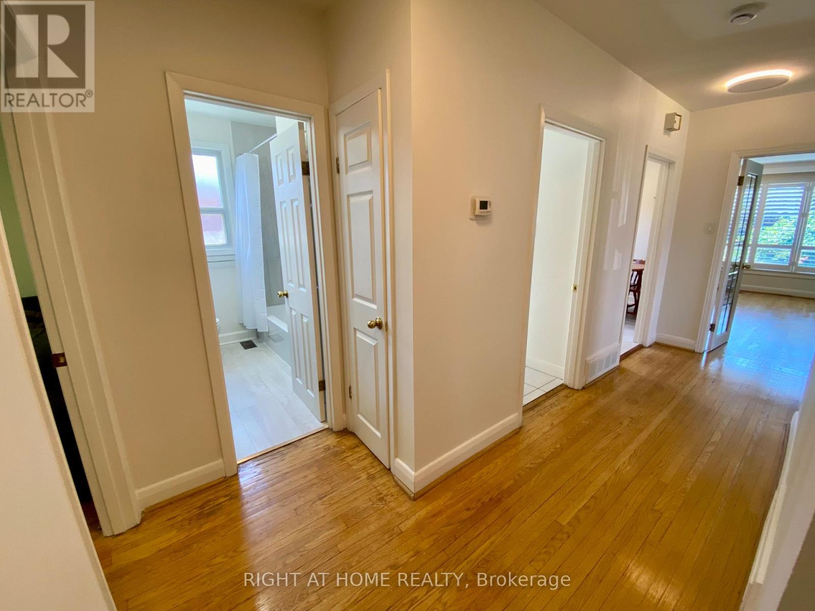 Upper - 37 Gooderham Drive, Toronto, Ontario  M1R 3G4 - Photo 16 - E12385516