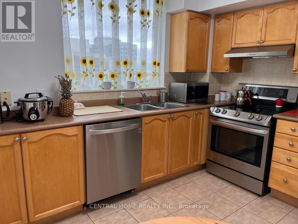 2002 - 23 Hollywood Avenue, Toronto, Ontario  M2N 7L8 - Photo 2 - C12385784