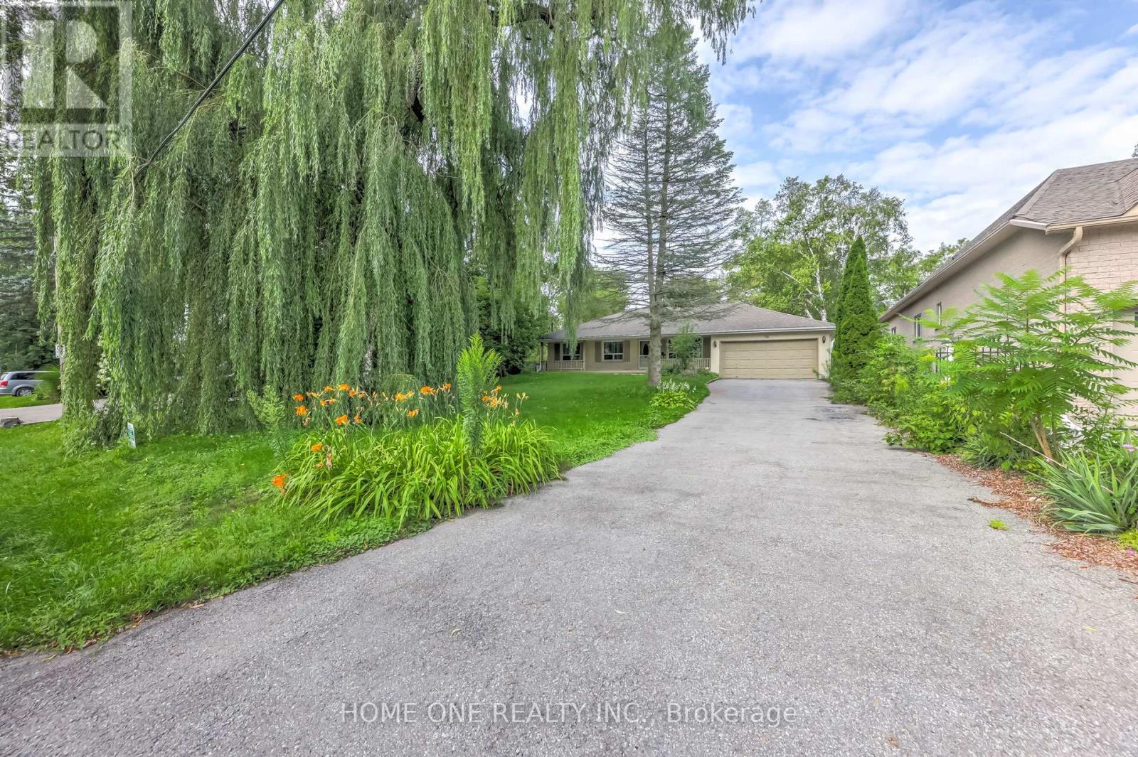 Main Fl - 56 Fergus Avenue, Richmond Hill, Ontario  L4E 3C1 - Photo 1 - N12385779