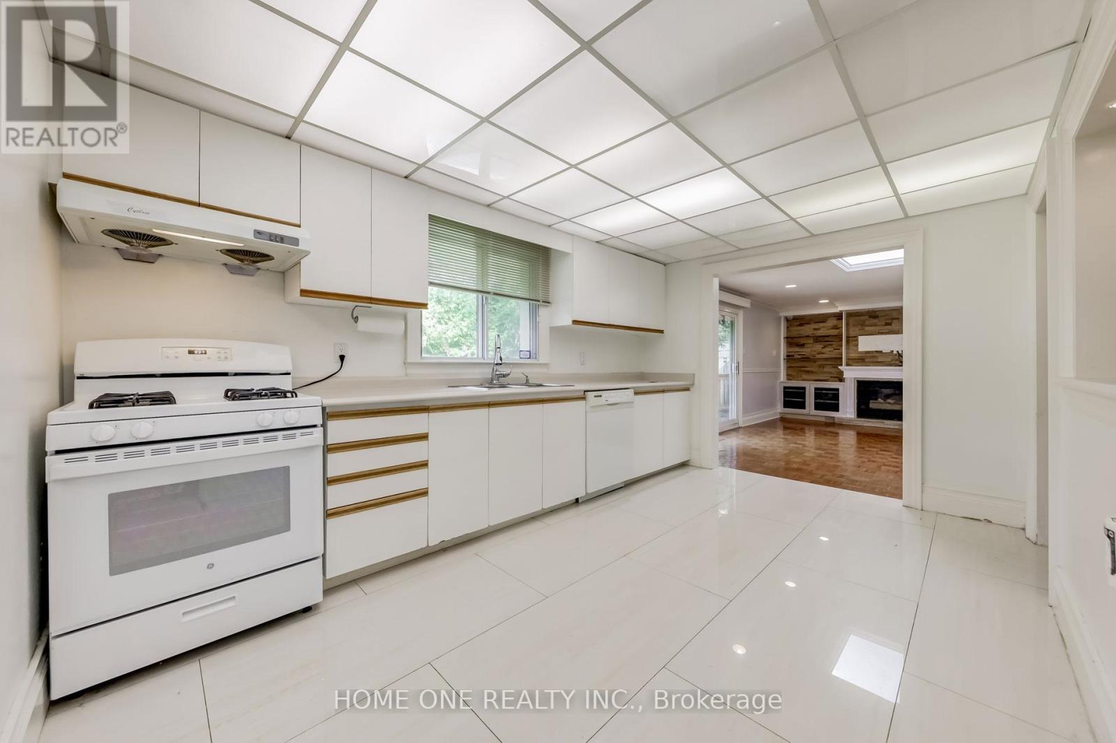 Main Fl - 56 Fergus Avenue, Richmond Hill, Ontario  L4E 3C1 - Photo 12 - N12385779
