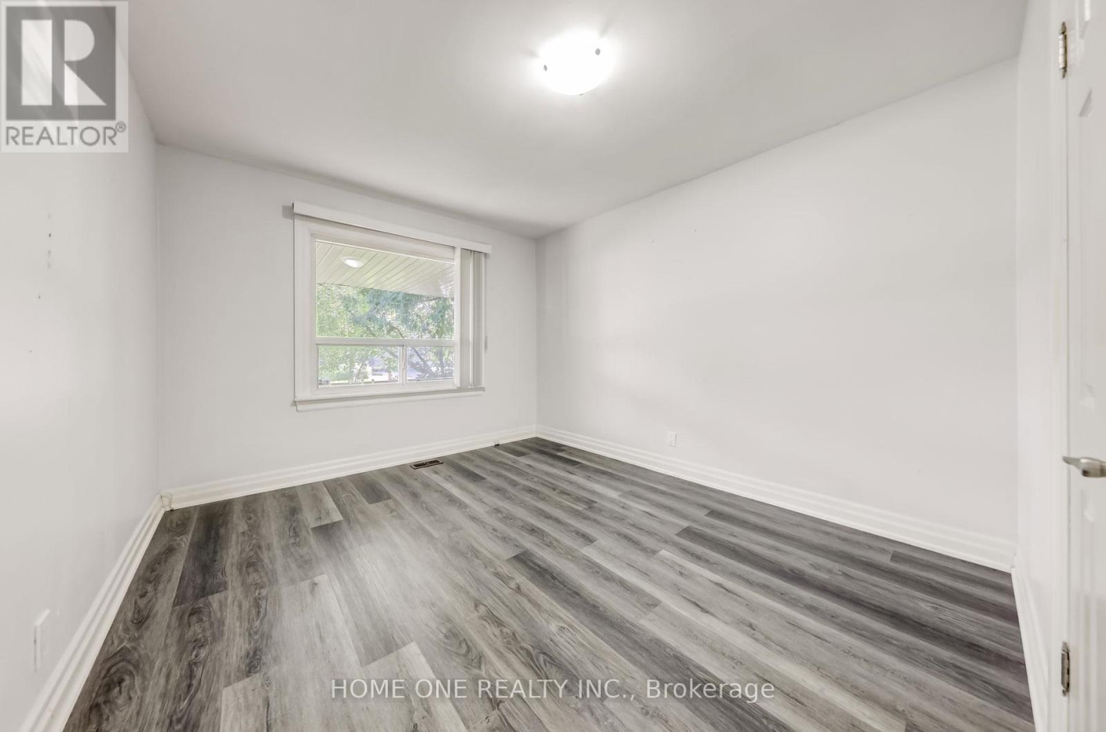 Main Fl - 56 Fergus Avenue, Richmond Hill, Ontario  L4E 3C1 - Photo 26 - N12385779