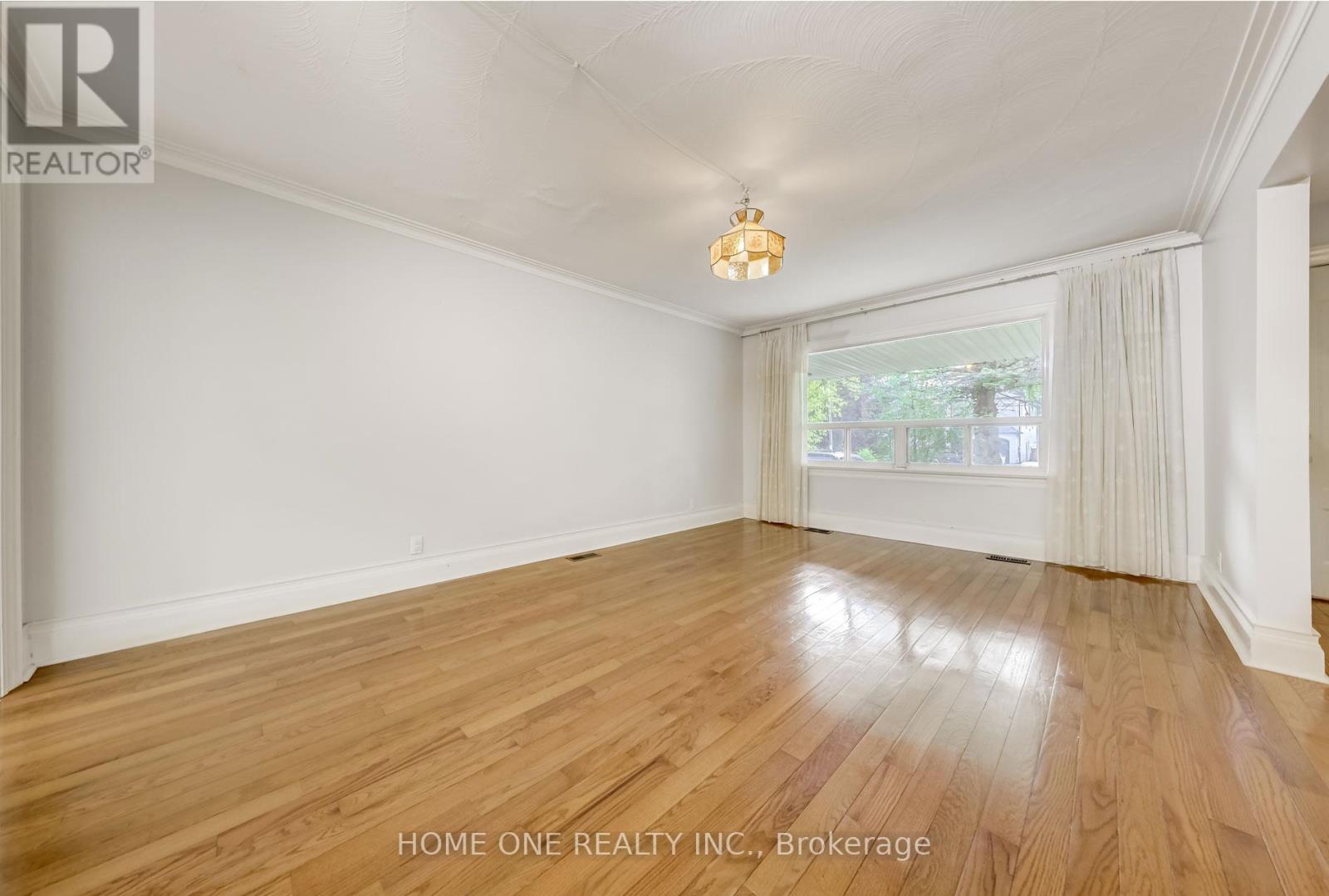 Main Fl - 56 Fergus Avenue, Richmond Hill, Ontario  L4E 3C1 - Photo 8 - N12385779