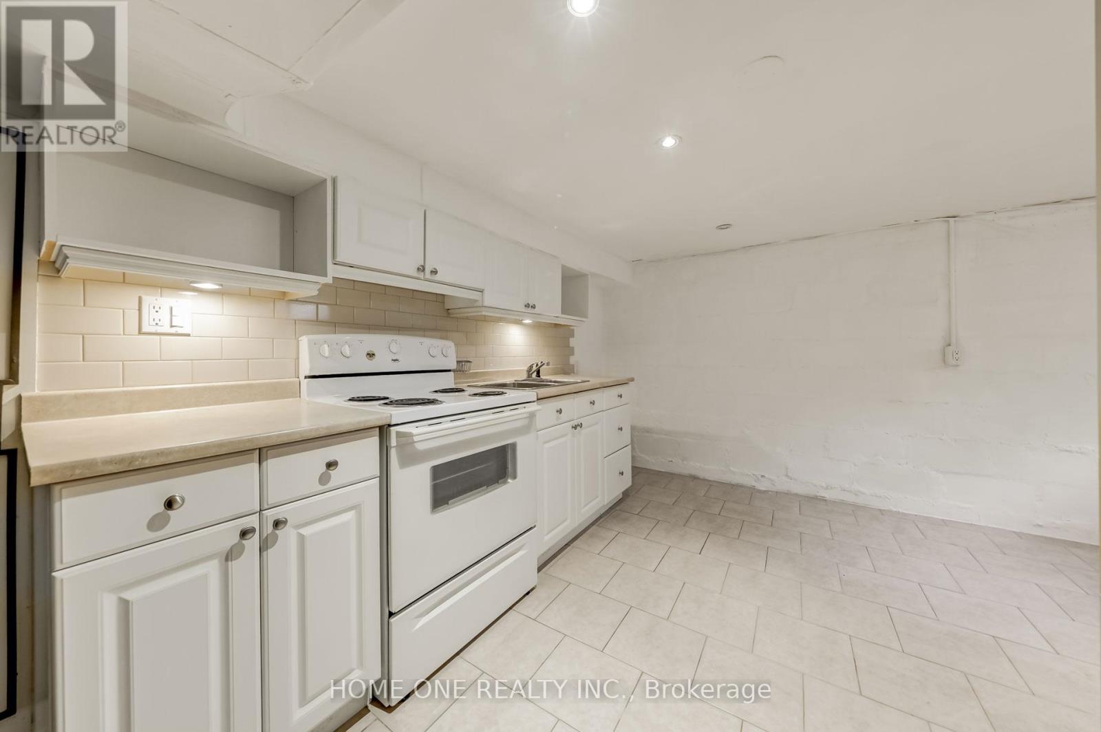 Bsmt - 56 Fergus Avenue, Richmond Hill, Ontario  L4E 3C1 - Photo 10 - N12385782