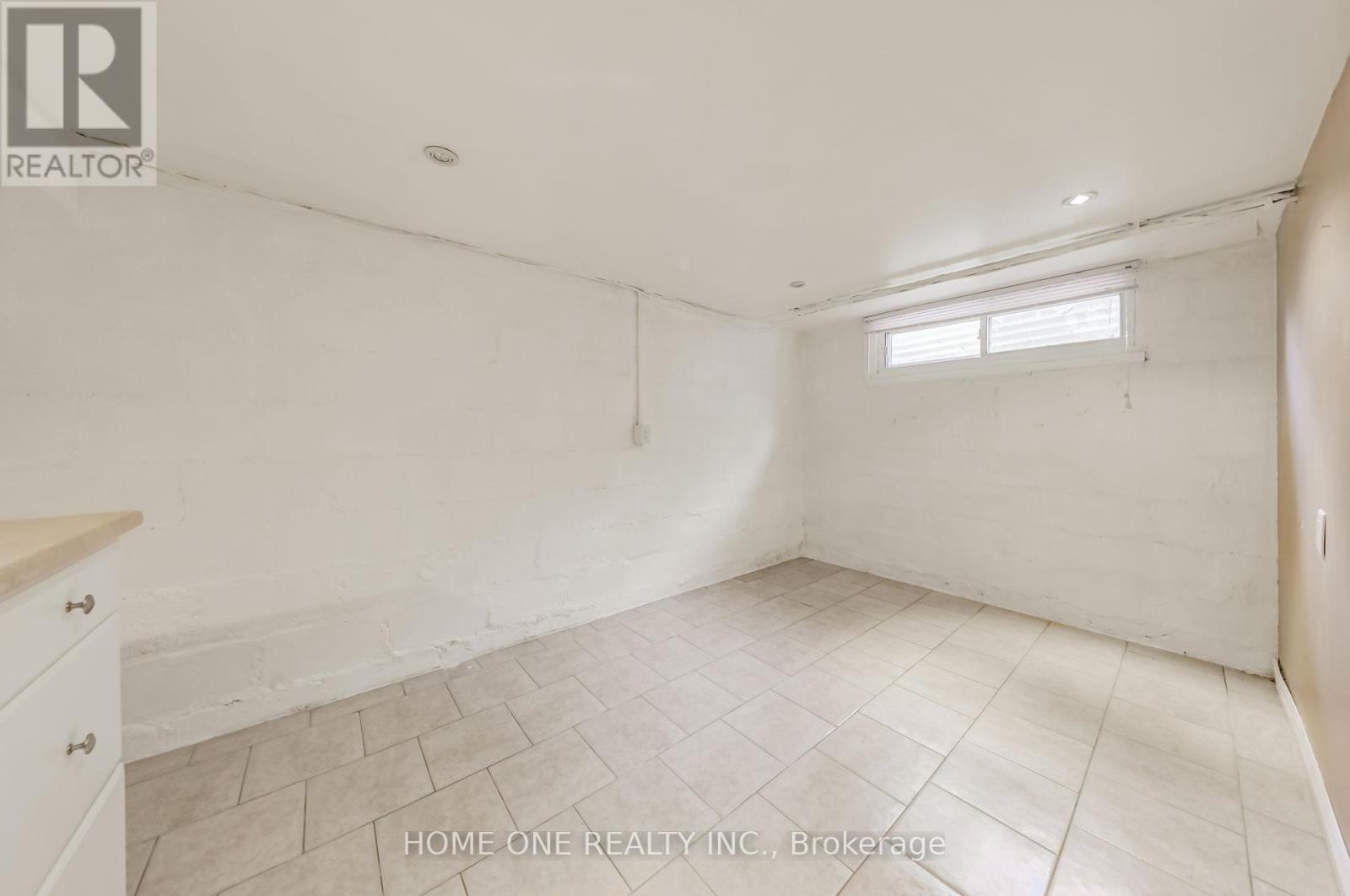 Bsmt - 56 Fergus Avenue, Richmond Hill, Ontario  L4E 3C1 - Photo 13 - N12385782