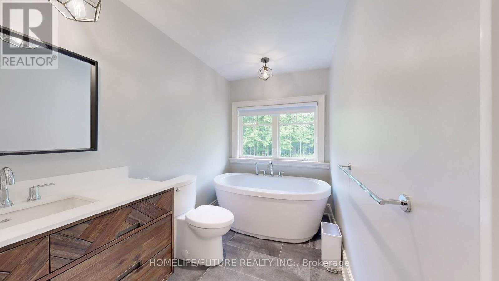 5556 Vivian Road, Whitchurch-Stouffville, Ontario  L4A 3G9 - Photo 17 - N12385795