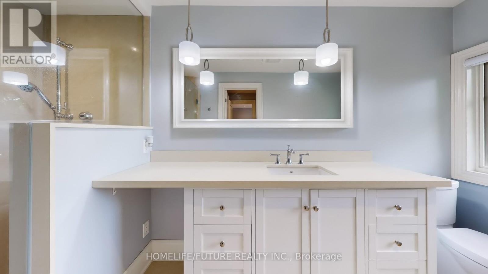 5556 Vivian Road, Whitchurch-Stouffville, Ontario  L4A 3G9 - Photo 23 - N12385795