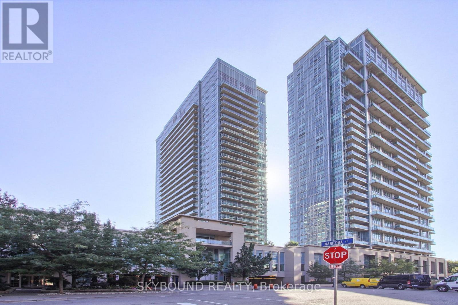 2723 - 165 Legion Road N, Toronto (Mimico), Ontario  M8Y 0B3 - Photo 1 - W12385774