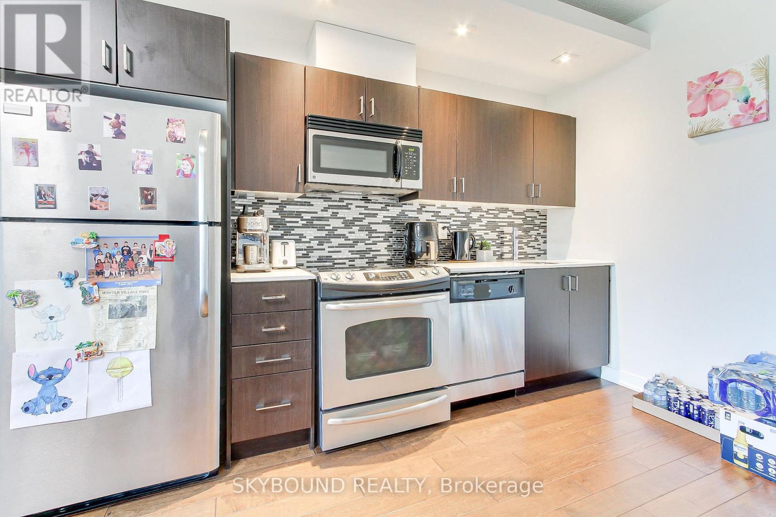 2723 - 165 Legion Road N, Toronto (Mimico), Ontario  M8Y 0B3 - Photo 10 - W12385774