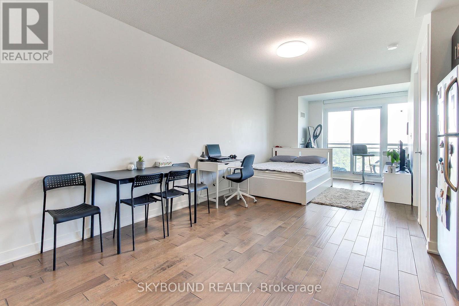 2723 - 165 Legion Road N, Toronto (Mimico), Ontario  M8Y 0B3 - Photo 12 - W12385774