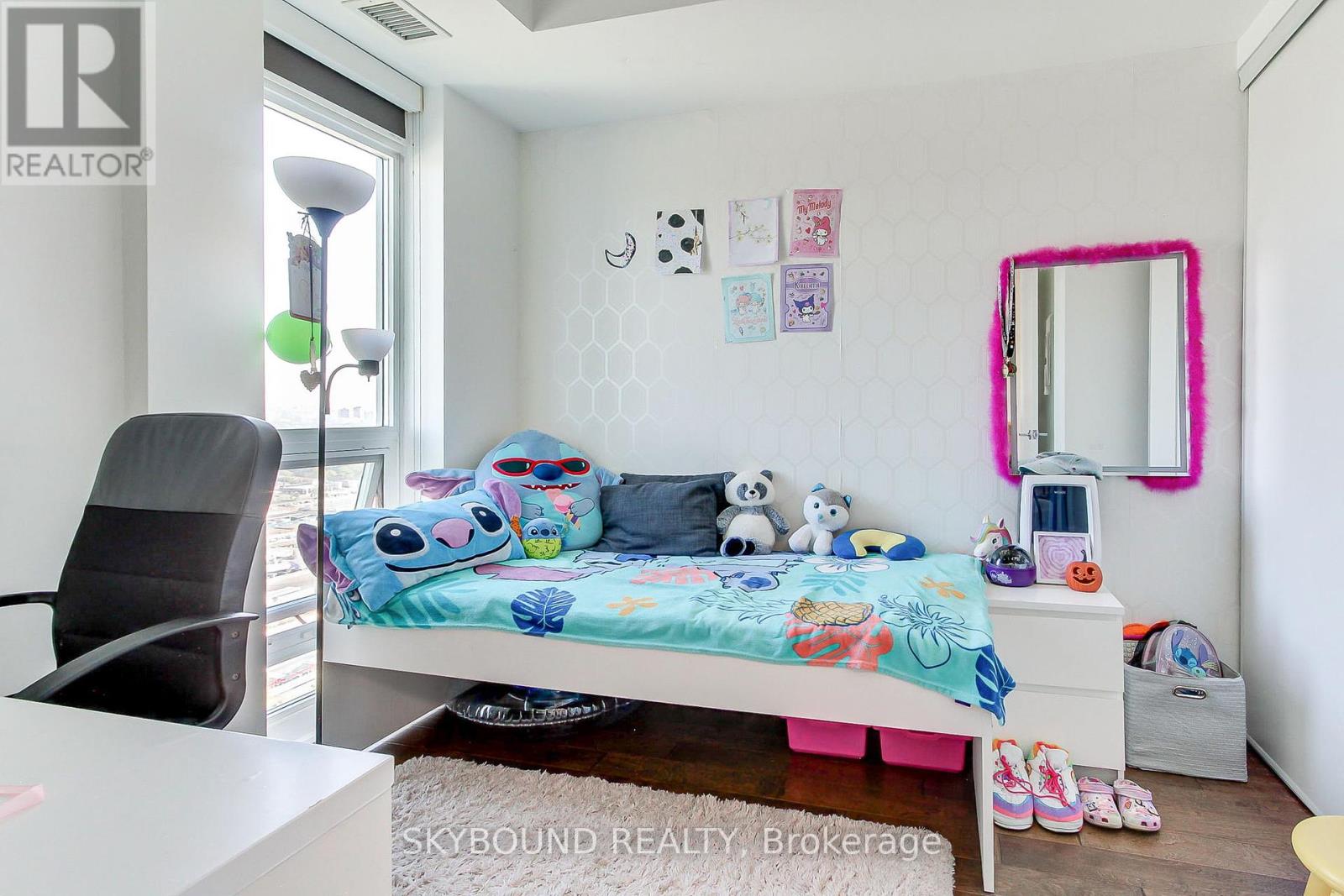 2723 - 165 Legion Road N, Toronto (Mimico), Ontario  M8Y 0B3 - Photo 17 - W12385774