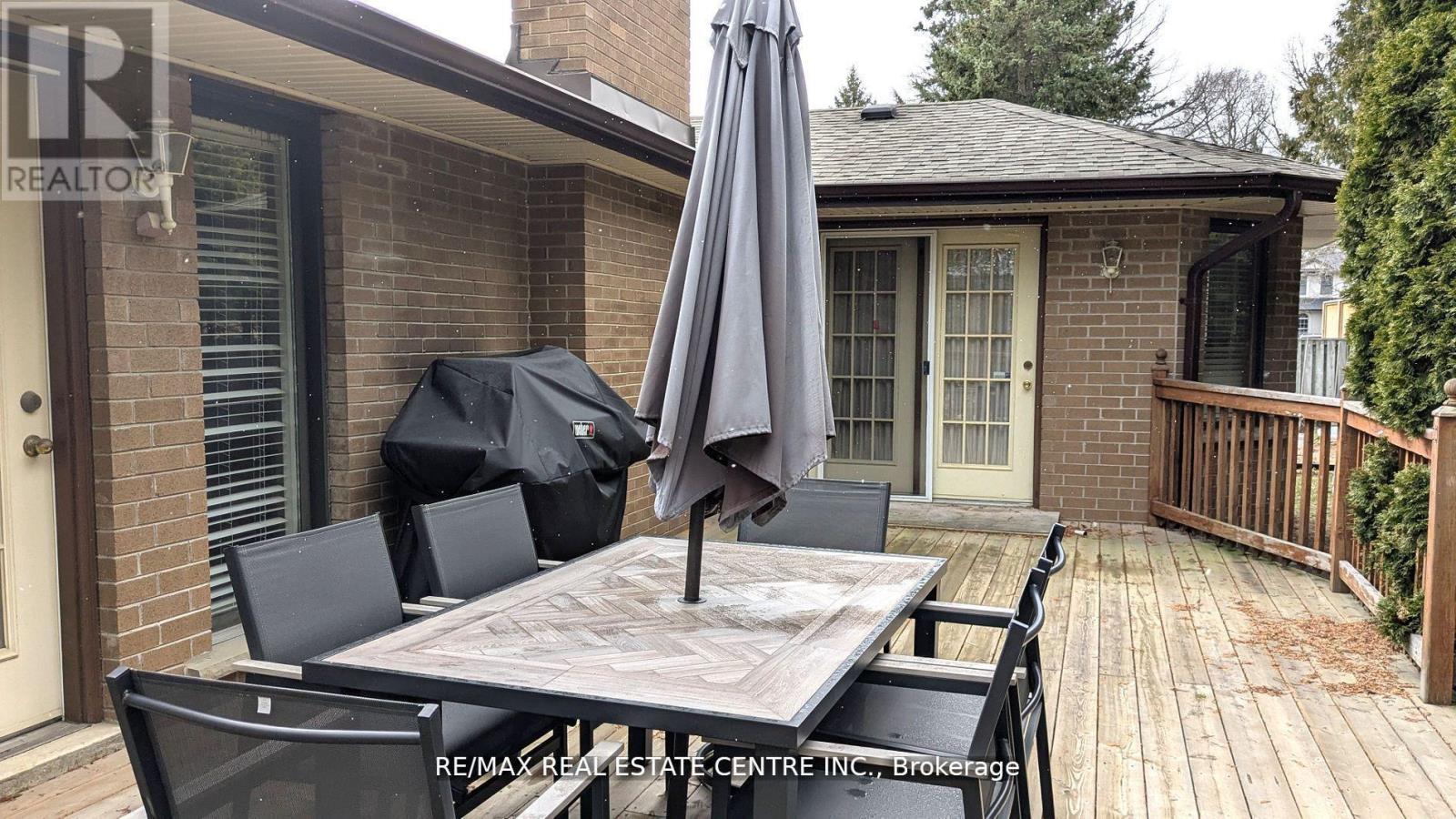 2260 Oneida Crescent, Mississauga, Ontario  L5C 1V6 - Photo 36 - W12385789