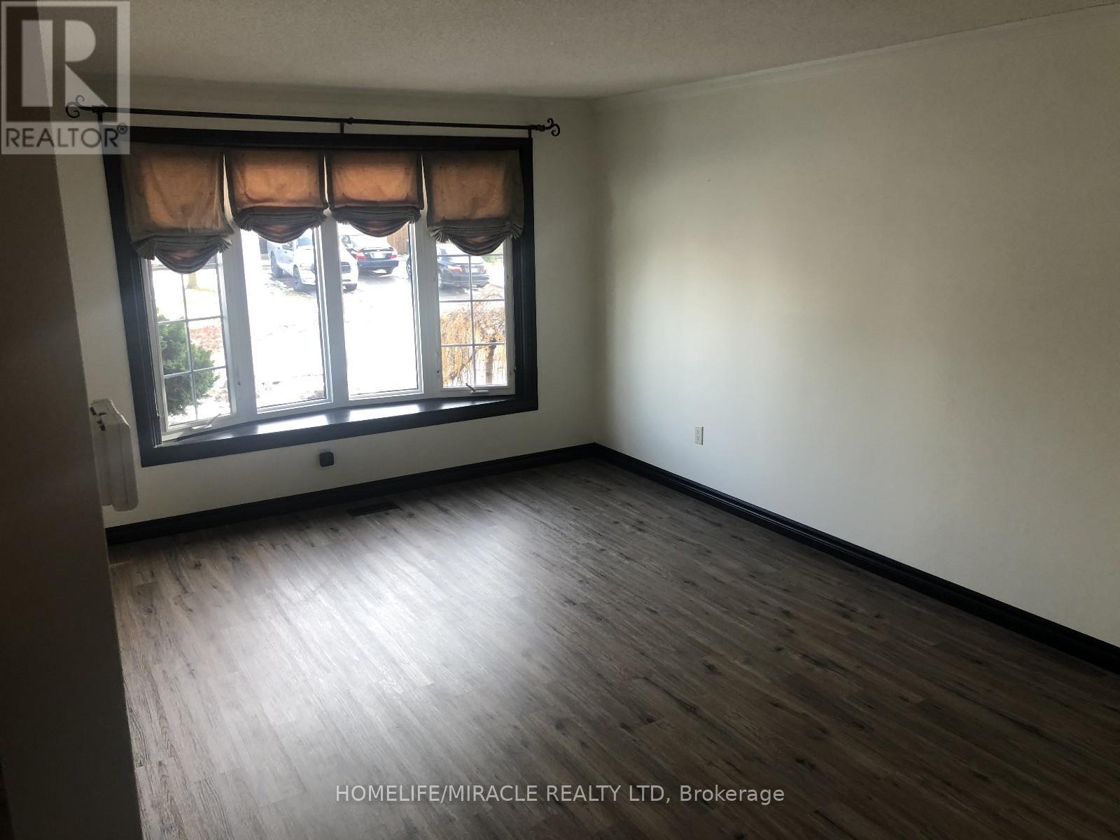 Upper - 171 Larchwood Circle, Welland, Ontario  L3C 6T2 - Photo 7 - X12385773