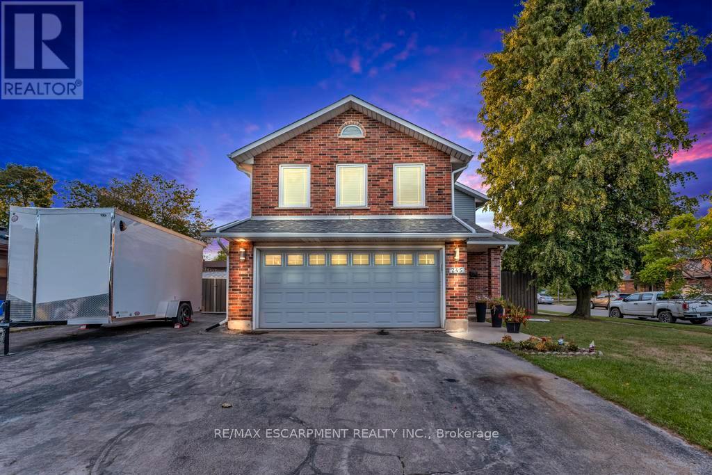 245 First Road W, Hamilton (Stoney Creek Mountain), Ontario  L8J 1H4 - Photo 1 - X12385783