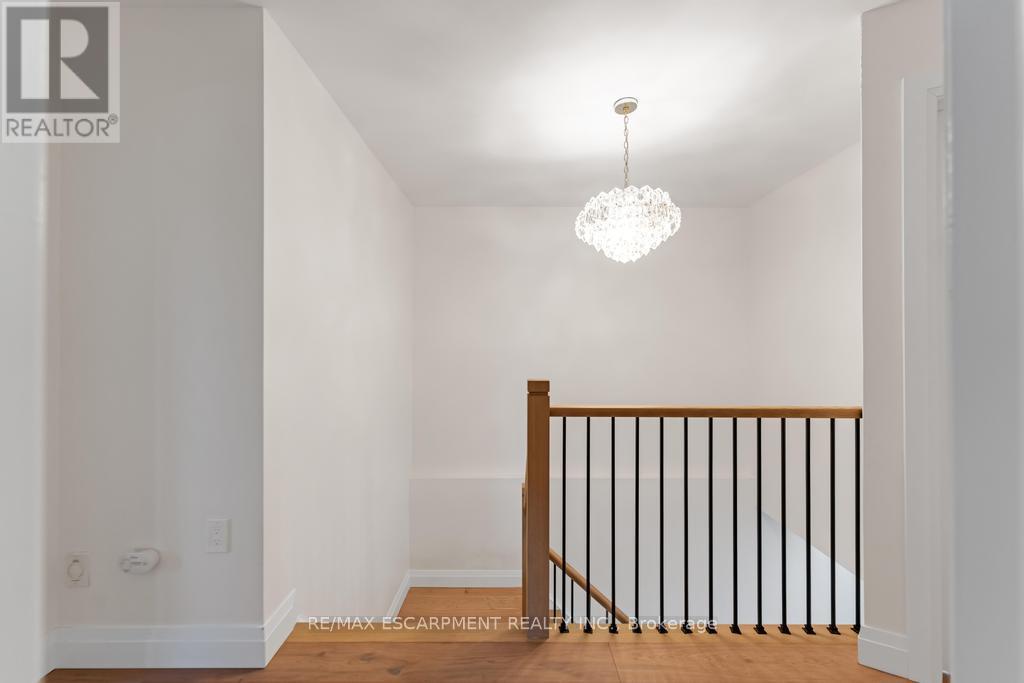 245 First Road W, Hamilton (Stoney Creek Mountain), Ontario  L8J 1H4 - Photo 17 - X12385783
