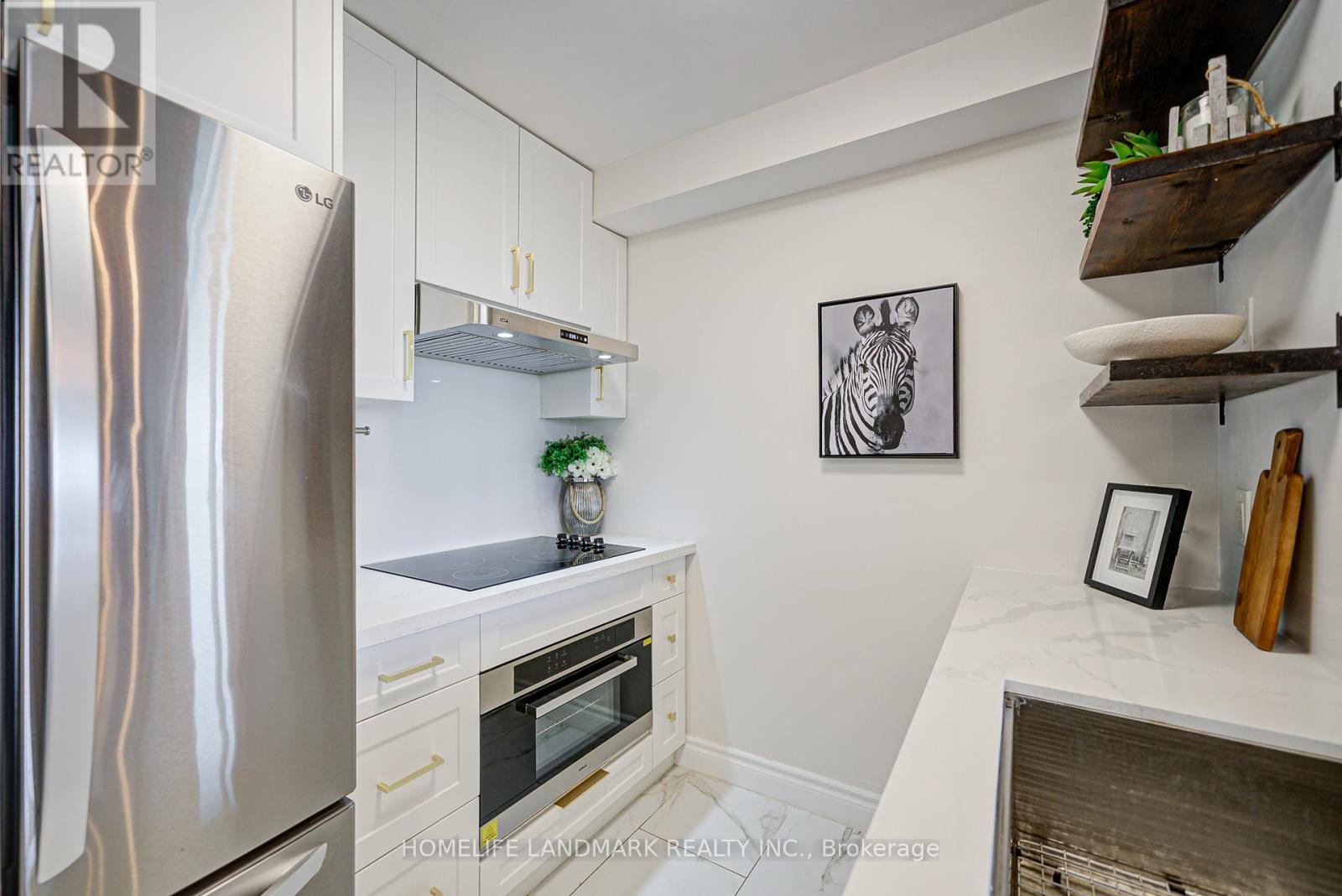 1011 - 15 Greenview Avenue, Toronto (Newtonbrook West), Ontario  M2M 4M7 - Photo 10 - C12385808