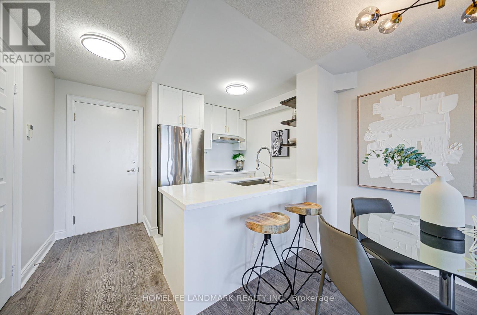 1011 - 15 Greenview Avenue, Toronto (Newtonbrook West), Ontario  M2M 4M7 - Photo 7 - C12385808