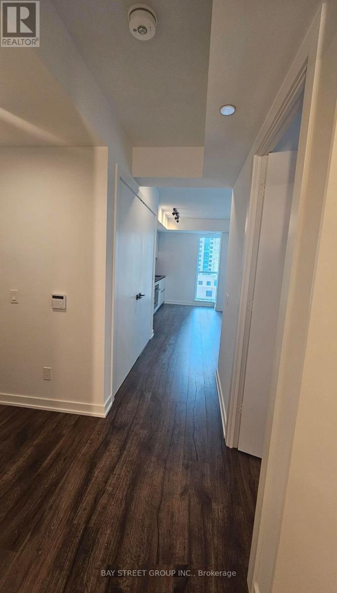 702 - 327 King Street W, Toronto (Waterfront Communities), Ontario  M5V 0W7 - Photo 10 - C12385813