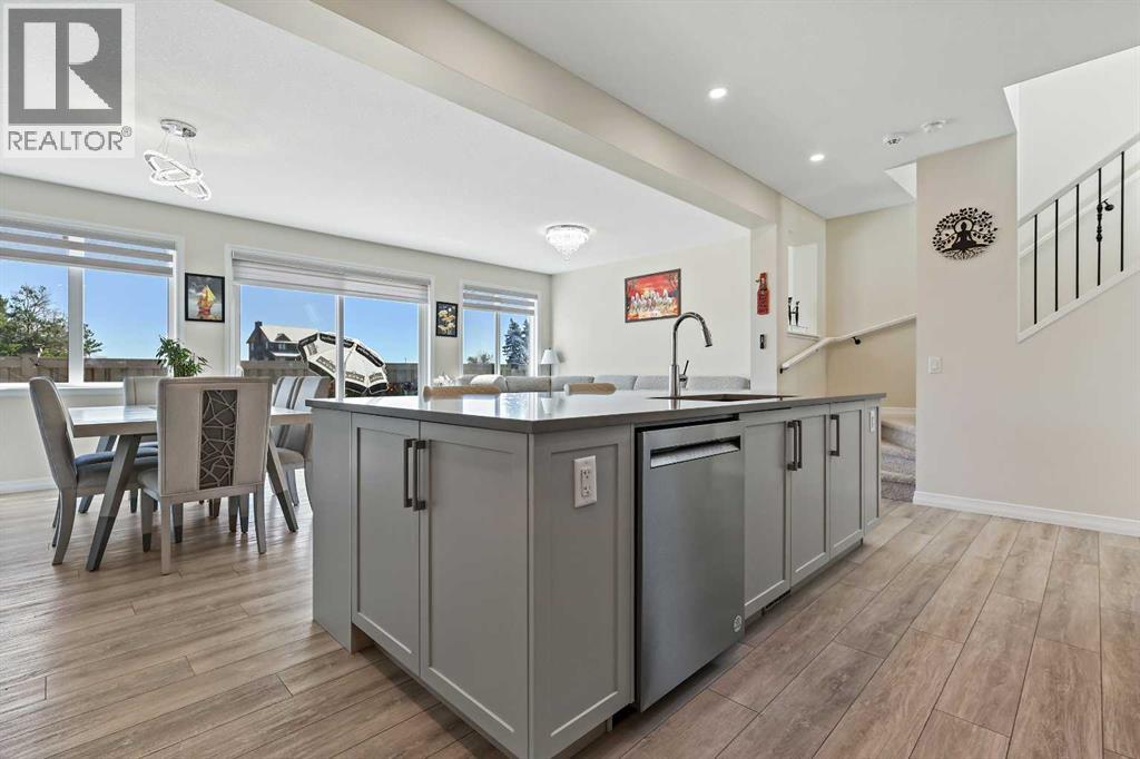 100 Magnolia Crescent Se, Calgary, Alberta  T3M 3M9 - Photo 8 - A2250499