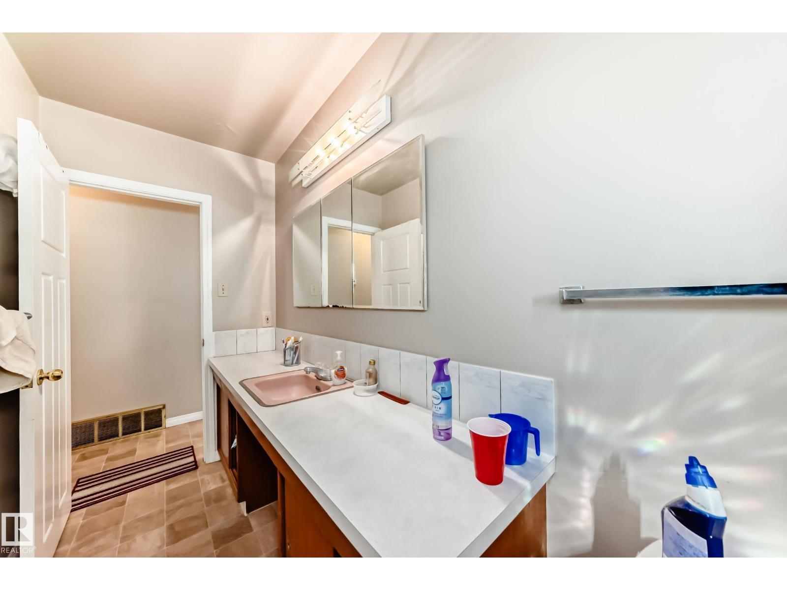 7807 108 St Nw, Edmonton, Alberta  T6E 4M1 - Photo 37 - E4456504
