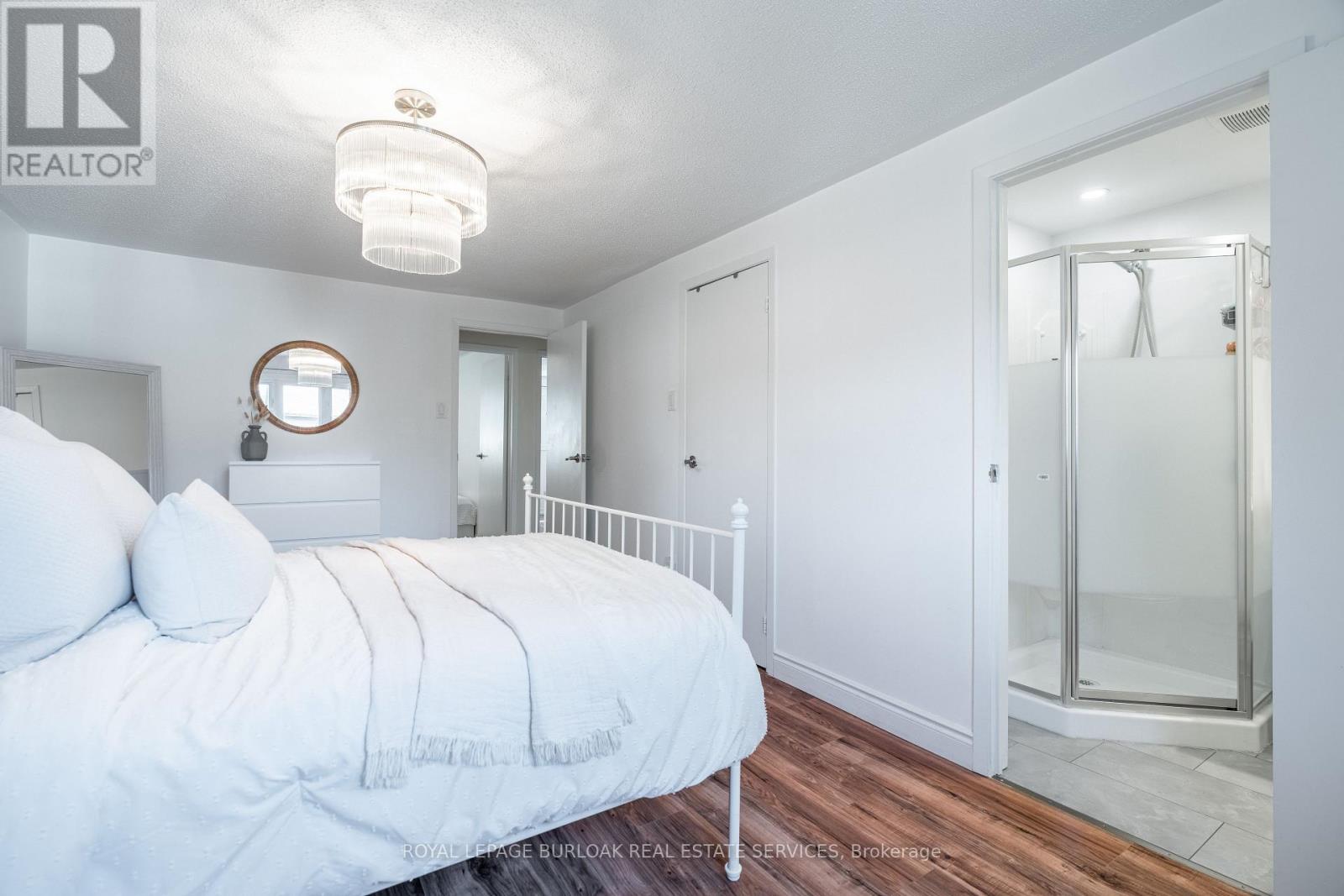 522 Roseheath Drive, Milton (Bm Bronte Meadows), Ontario  L9T 4V6 - Photo 15 - W12385816