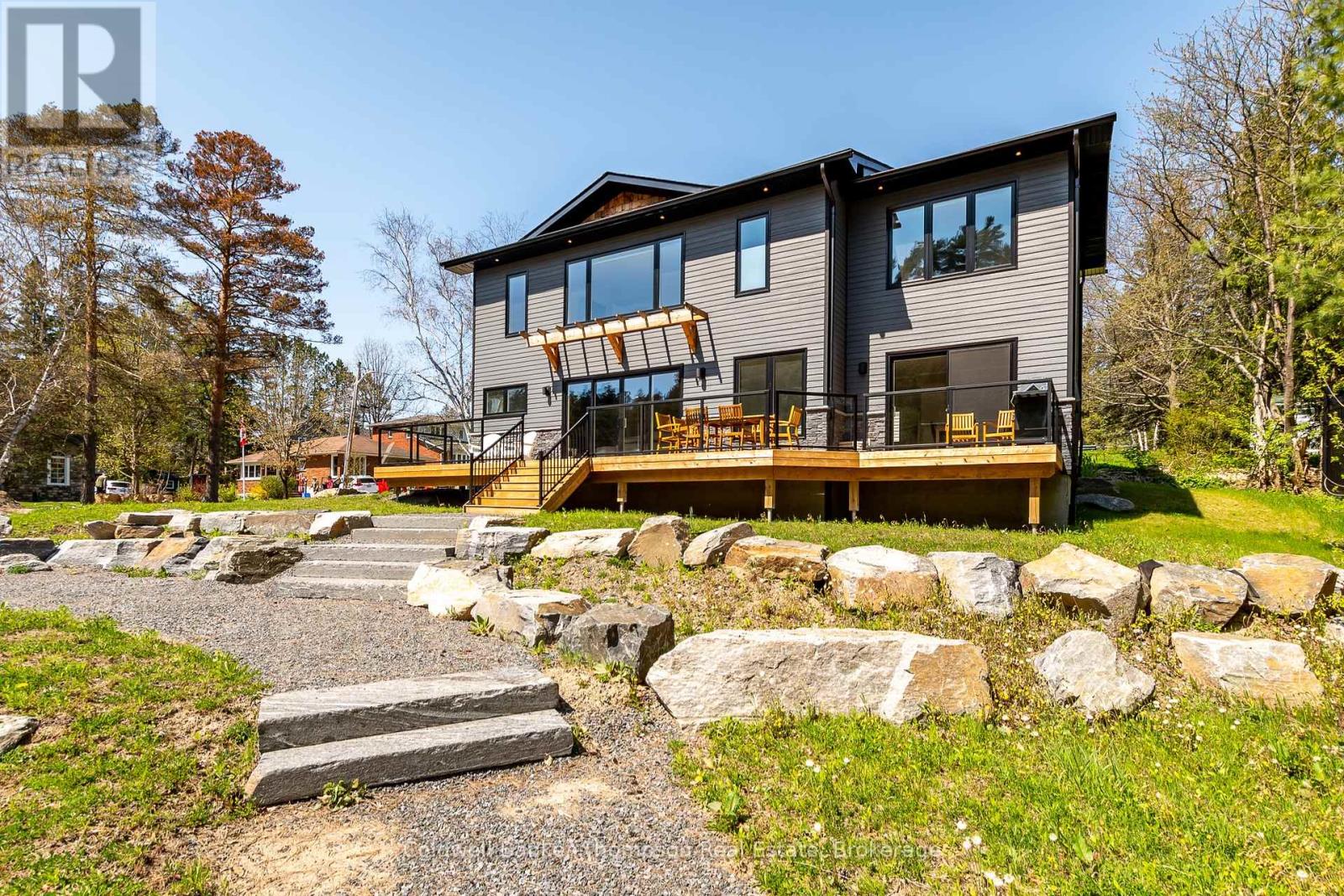 32 Church Street, Huntsville, Ontario  P1H 1G8 - Photo 46 - X12385835