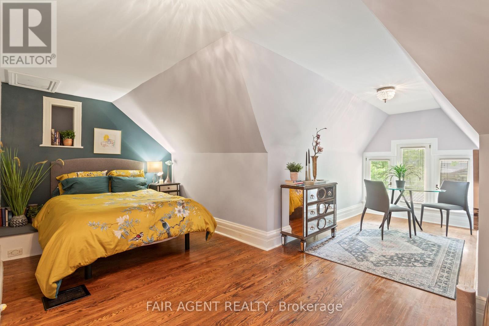 26 Daly Avenue, Stratford, Ontario  N5A 1B8 - Photo 25 - X12385850