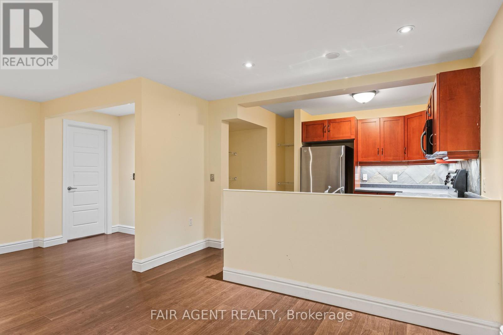 26 Daly Avenue, Stratford, Ontario  N5A 1B8 - Photo 35 - X12385850