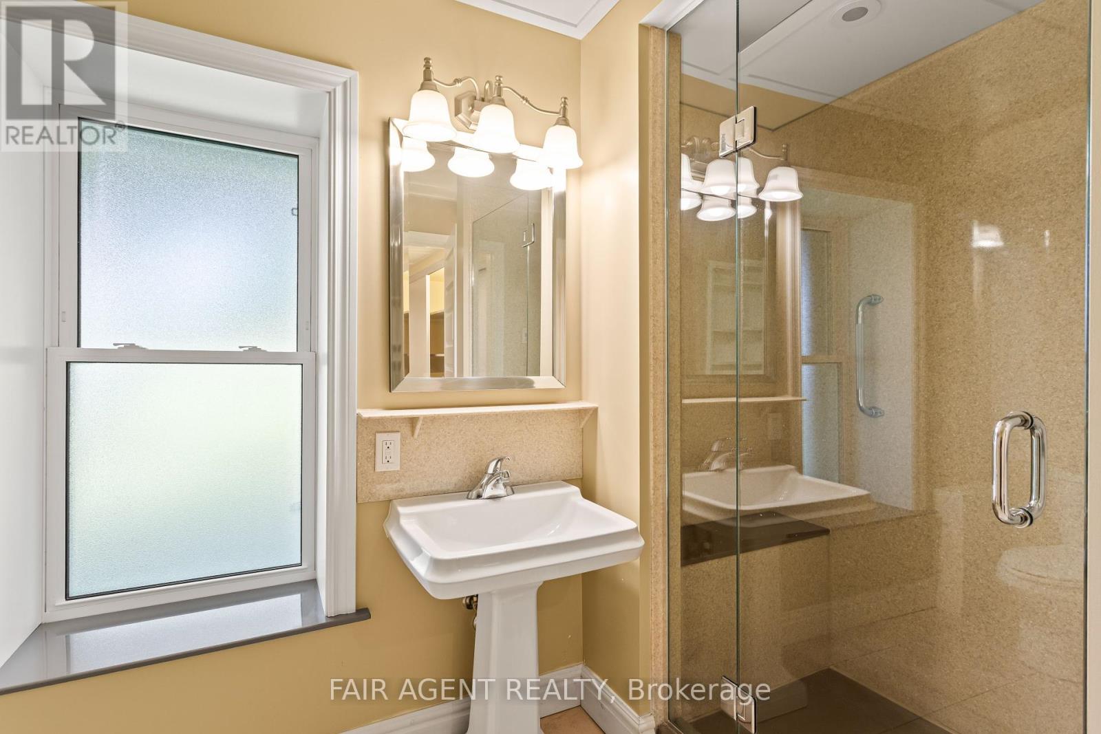 26 Daly Avenue, Stratford, Ontario  N5A 1B8 - Photo 41 - X12385850