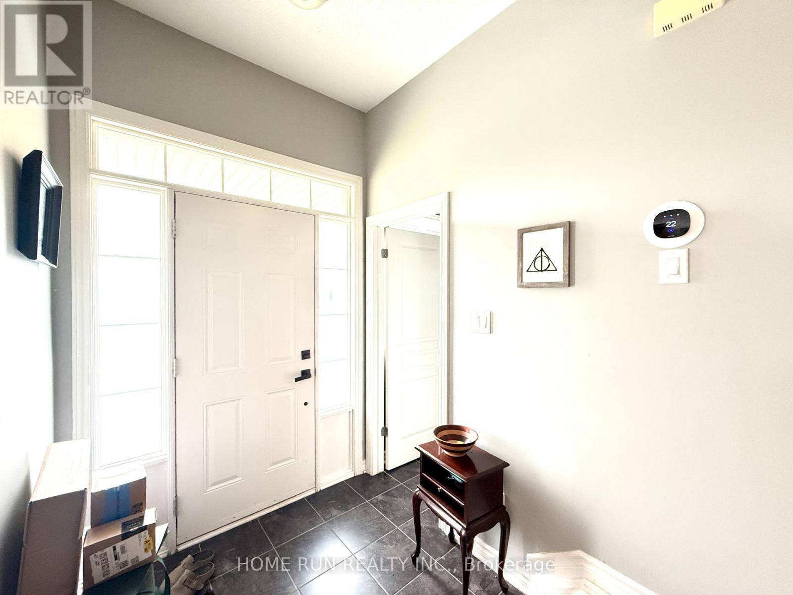 149 Jersey Tea Circle, Ottawa, Ontario  K1V 2L3 - Photo 4 - X12385838